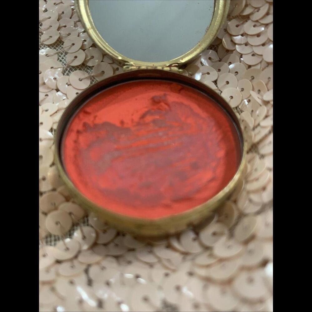 Vintage rouge compact Revlon Golden Coral blush/rouge goldtone compact 1… - Picture 5 of 6